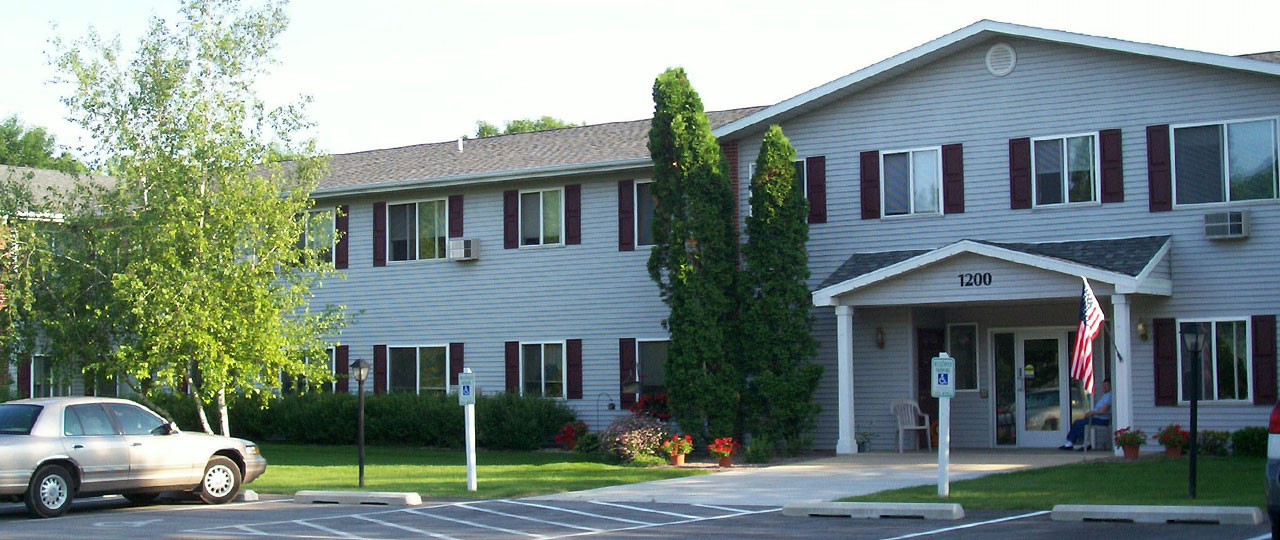 Marquette Manor Apartments for Rent in Green Bay, Wisconsin